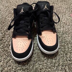Jordan Sneakers in Black and Peach